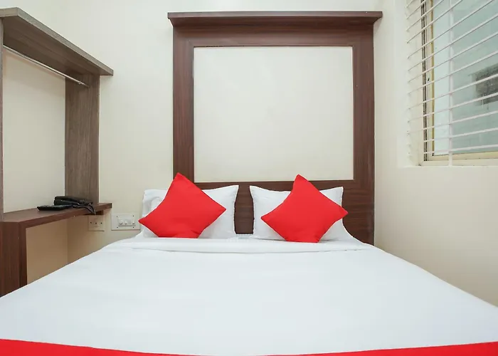Hotel O J.B. Paradise